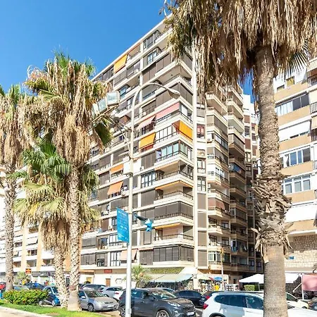 Apartament 'el Balcon De La Malagueta' *